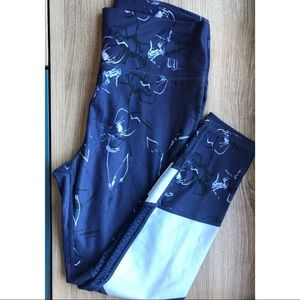 High-Waisted Mesh PowerHold® Capri